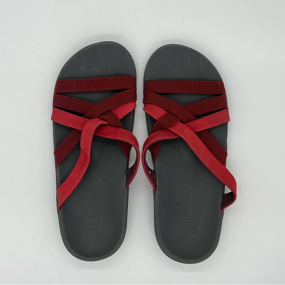 EUC Spenco women’s sandals color red size 7
